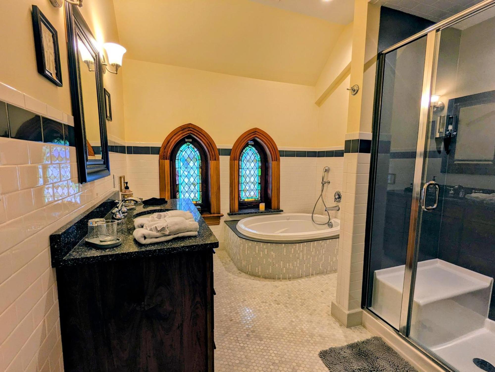 Gothic Heights Inn Clifton Heights Buitenkant foto